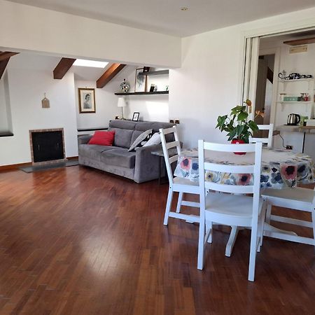 Casa Amelia Appartement Salerno Buitenkant foto
